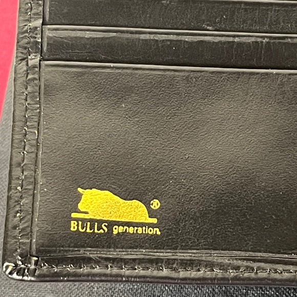 Bulls Generation Rare Vintage 1990s Men’s Genuine Leather Black Bi-Fold Wallet - Picture 3 of 9